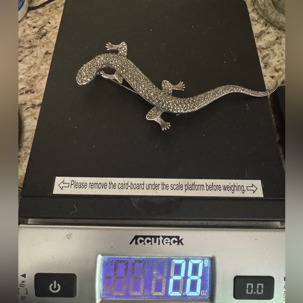 5.5” Silver Lizard Brooch with Marcacites - Picture 14 of 15